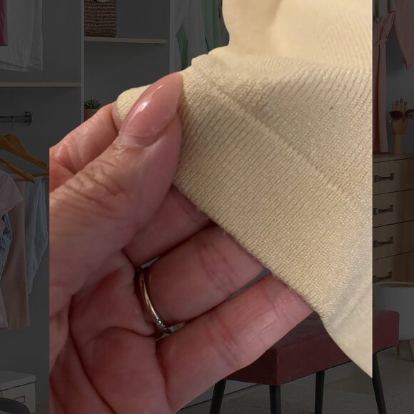 Cream sequin sleeve sweater - Picture 3 of 7